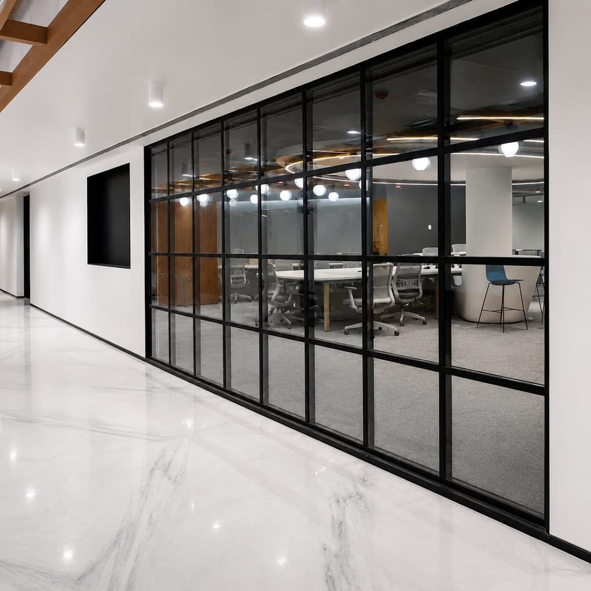 Double Glazed Executive Partition — VISTALINE partition system